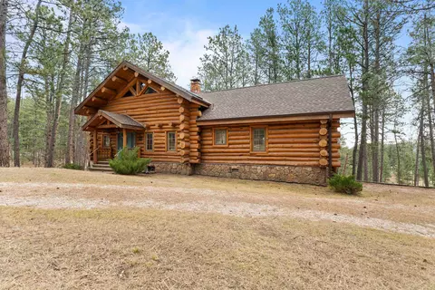 Exterior - 12265 Bavarian Ct, Custer, SD 57730 photo 3 of 9