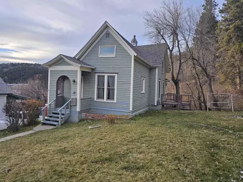 57 Lincoln Ave, Deadwood, SD 57732