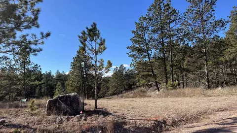 12725 Ridgeview Dr, Hot Springs, SD 57747