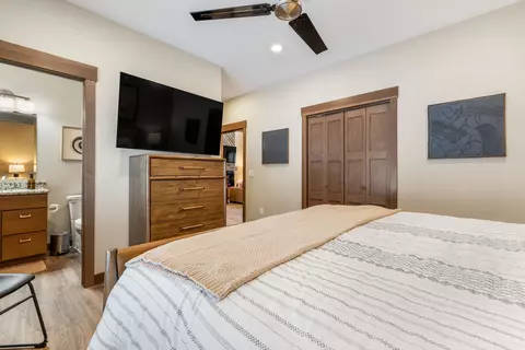 Bedroom - 21333 Trailside Rd, Lead, SD 57754 photo 4 of 7