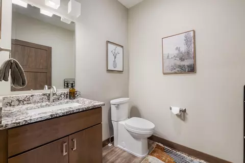 Bath - 21333 Trailside Rd, Lead, SD 57754 photo 1 of 7