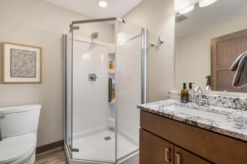 Bath - 21333 Trailside Rd, Lead, SD 57754 photo 6 of 7