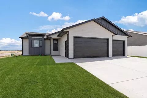 1103 Cobalt Dr, Rapid City, SD 57701