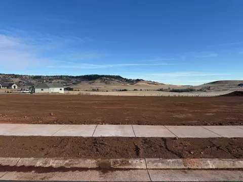 2840 Sweetclover Ct, Spearfish, SD 57783