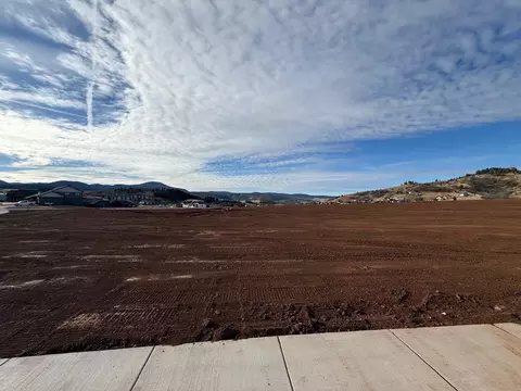 2555 Sweetclover Ct, Spearfish, SD 57783 photo 2