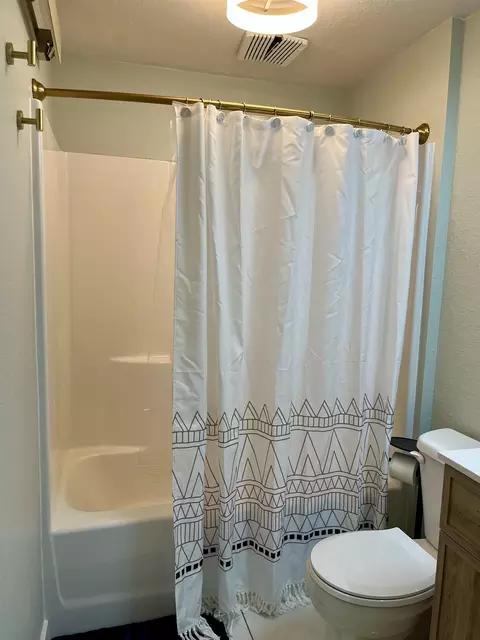 Bath - 731 N 735 N Ames St, Spearfish, SD 57783 photo 4 of 4