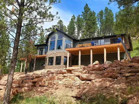 20076 Higgins Gulch Rd, Spearfish, SD 57783
