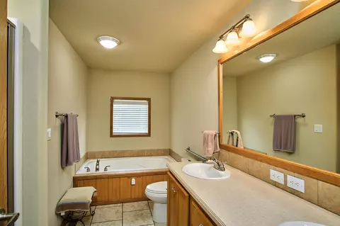 1009 E St, Edgemont, SD 57735 photo 9