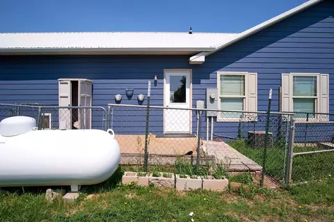 1009 E St, Edgemont, SD 57735 photo 19
