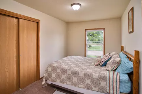 1009 E St, Edgemont, SD 57735 photo 13