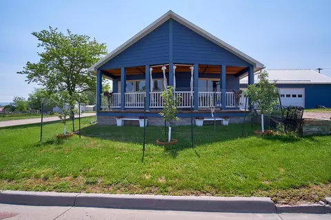 1009 E St, Edgemont, SD 57735 photo 3