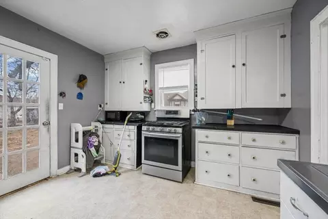 Kitchen - 914 State St, Belle Fourche, SD 57717 photo 1 of 1