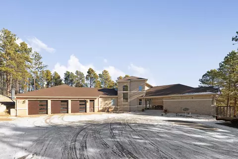 4785 Cliff Dr, Rapid City, SD 57702