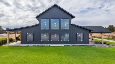 Exterior - 25270 Mill Pond Estates Rd, Custer, SD 57730 photo 4 of 8