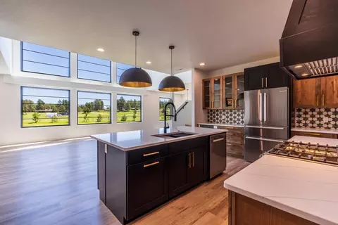 Kitchen - 25270 Mill Pond Estates Rd, Custer, SD 57730 photo 2 of 4