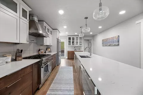 Kitchen - 1920 Remuda Ln, Spearfish, SD 57783 photo 2 of 4