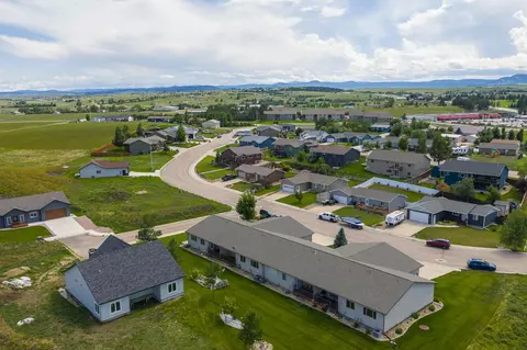 2165 Conifer Loop, Belle Fourche, SD 57717 photo 2