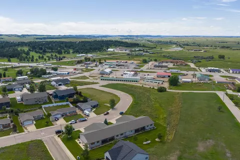 2165 Conifer Loop, Belle Fourche, SD 57717 photo 3
