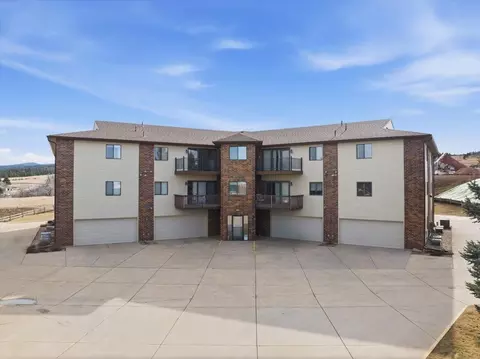 835 Hill St, Spearfish, SD 57783