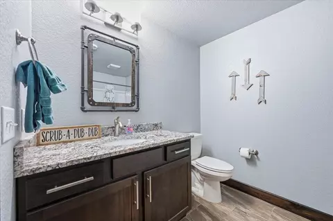 Bath - 21291 Rubys Way, Lead, SD 57754 photo 6 of 6