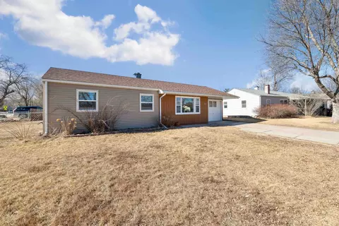 2123 Ivy Ave, Rapid City, SD 57701