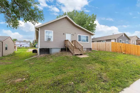 811 Willsie Ave, Rapid City, SD 57701