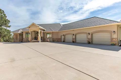 2740 Skyline Dr, Rapid City, SD 57701