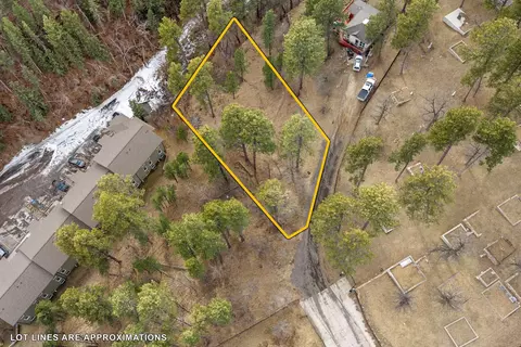 55 Pleasant St, Deadwood, SD 57732