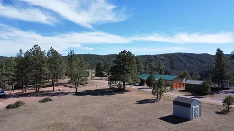 27336 Darlene Ct, Hot Springs, SD 57747