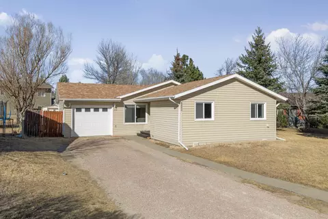 5520 S Pitch Ct, Rapid City, SD 57703