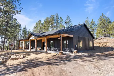 25293 Pilot Rd, Custer, SD 57730