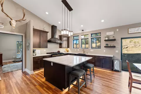 Kitchen - 25293 Pilot Rd, Custer, SD 57730 photo 1 of 6