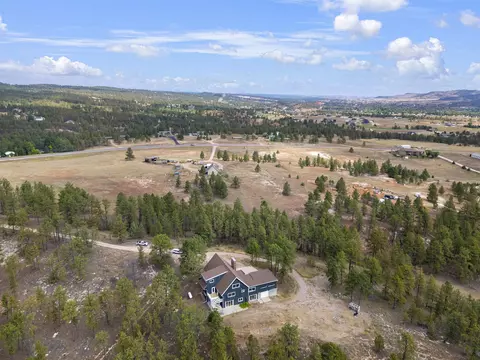 27546 Cascade Rd, Hot Springs, SD 57747