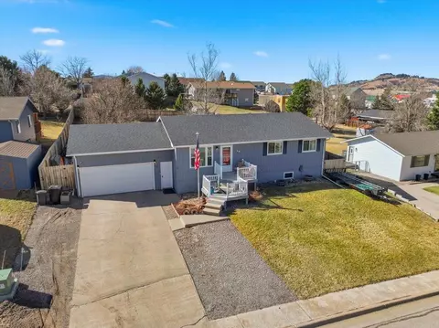 715 S 32nd St, Spearfish, SD 57783