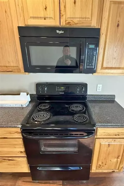 Kitchen - 270 Landmark Ct, Box Elder, SD 57719 photo 4 of 4