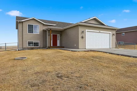 524 Freude Ln, Box Elder, SD 57719