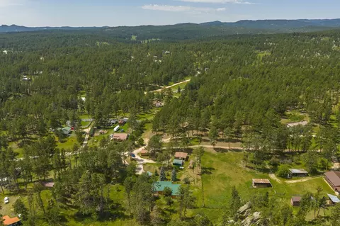 View/Area - 25138 Bear Rock Rd, Custer, SD 57730 photo 2 of 7