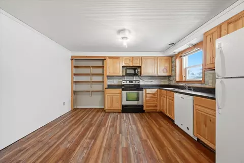 Kitchen - 206 Hillcrest St, Spearfish, SD 57783 photo 2 of 3