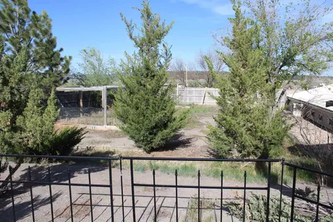 Exterior - 900 3rd Ave, Edgemont, SD 57735 photo 10 of 14