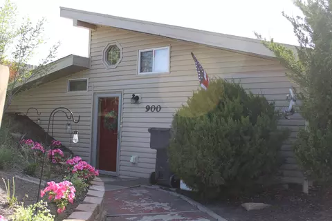 900 3rd Ave, Edgemont, SD 57735