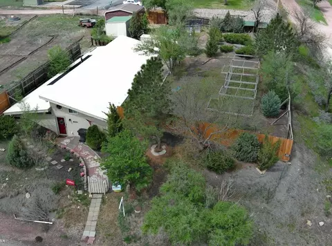 Exterior - 900 3rd Ave, Edgemont, SD 57735 photo 14 of 14