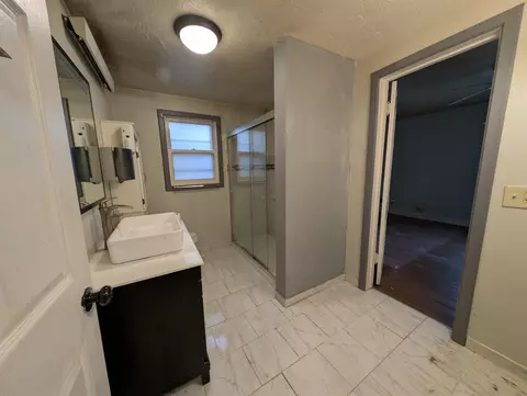 Bath - 424 Williams St, Deadwood, SD 57732 photo 1 of 5