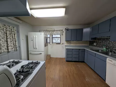 Kitchen - 424 Williams St, Deadwood, SD 57732 photo 1 of 3