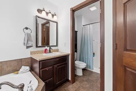 Bath - 8017 Brooks Loop, Spearfish, SD 57783 photo 2 of 4