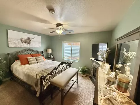 Bedroom - 6647 Cambridge Pl, Summerset, SD 57718 photo 4 of 4