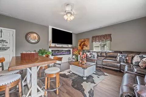 Living - 6647 Cambridge Pl, Summerset, SD 57718 photo 9 of 11