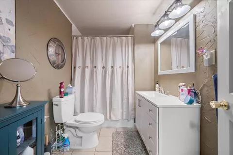 Bath - 6647 Cambridge Pl, Summerset, SD 57718 photo 2 of 3