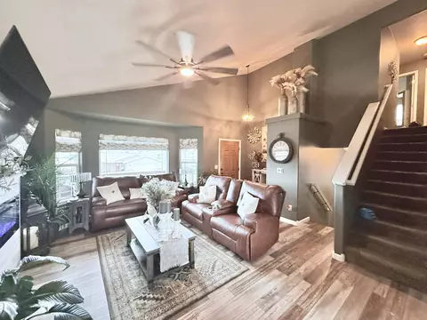 Living - 6647 Cambridge Pl, Summerset, SD 57718 photo 7 of 11
