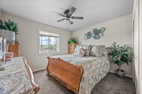 Bedroom - 6647 Cambridge Pl, Summerset, SD 57718 photo 1 of 4