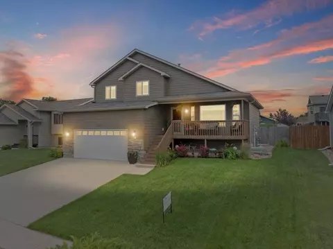 Exterior - 6647 Cambridge Pl, Summerset, SD 57718 photo 2 of 10